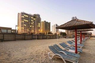 Urlaub im Ramada by Wyndham Beach Hotel Ajman - hier günstig online buchen
